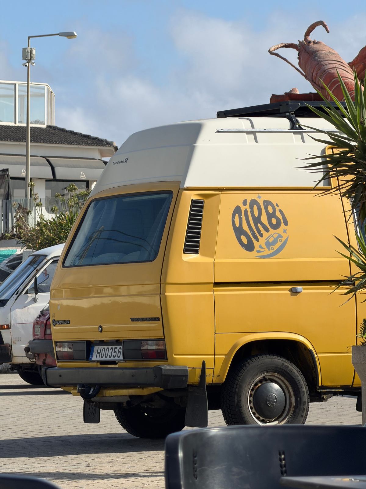 Bumblebee — Tall-roof Volkswagen T3 in Portugal (5)